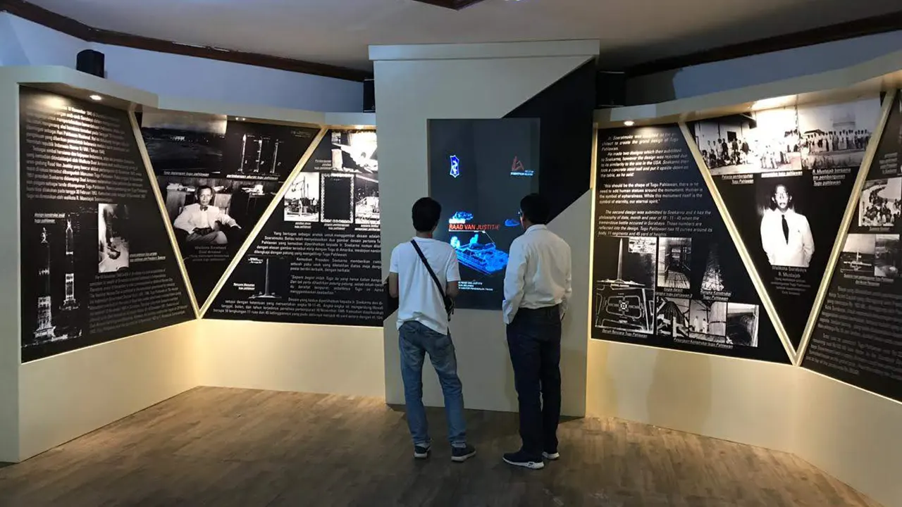 Media Pembelajaran Museum Sepuluh Nopember: Checking Hologram Installation 2